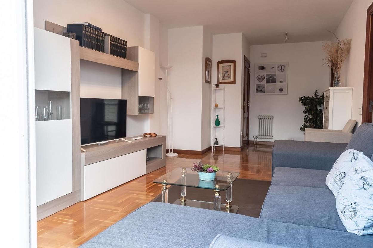 Coqueto Apartamento 2 Dormitorios Pamplona Exteriör bild